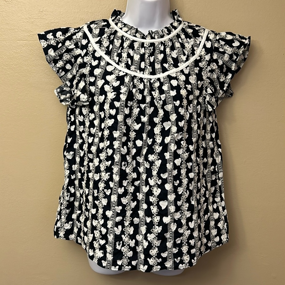 Voy Navy and Off-White Eyelet Top Size M
